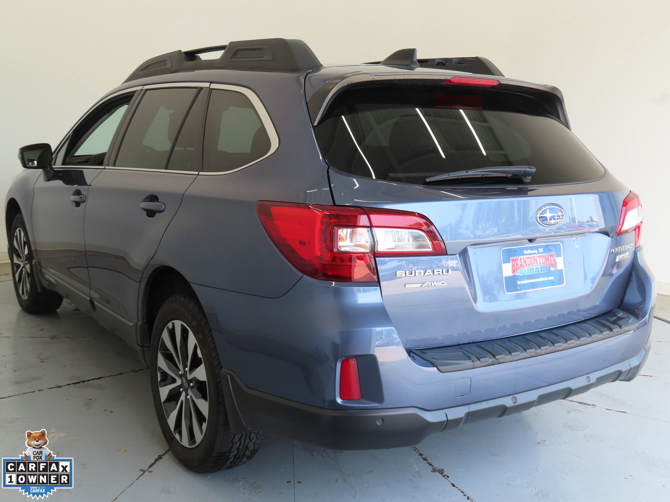 Used 2017 Subaru Outback 2.5i Limited AWD/4WD image 6