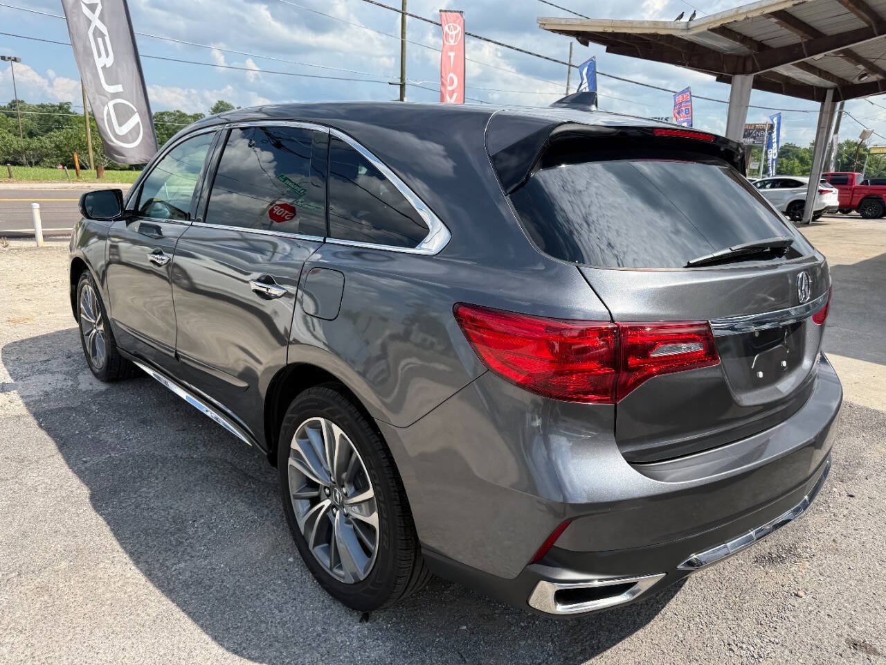 Used 2017 Acura MDX w/ Tech & Entertainment Packag AWD/4WD image 8
