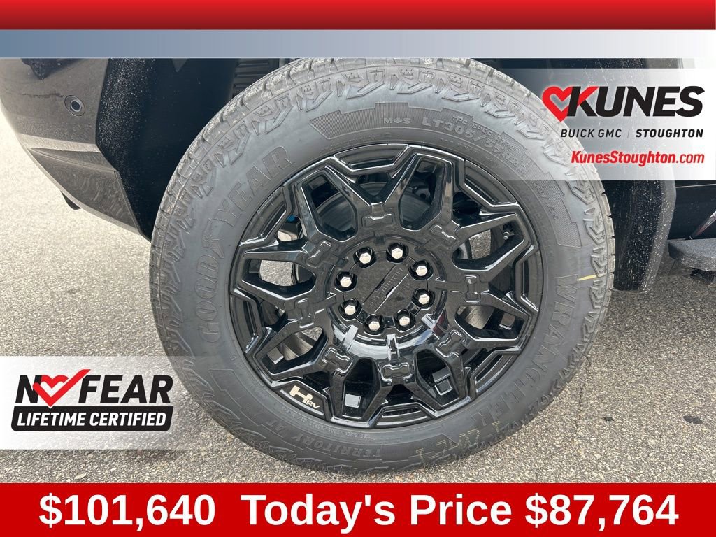 New 2025 GMC Hummer EV 2X w/ LPO, Dark Essentials Package image 17