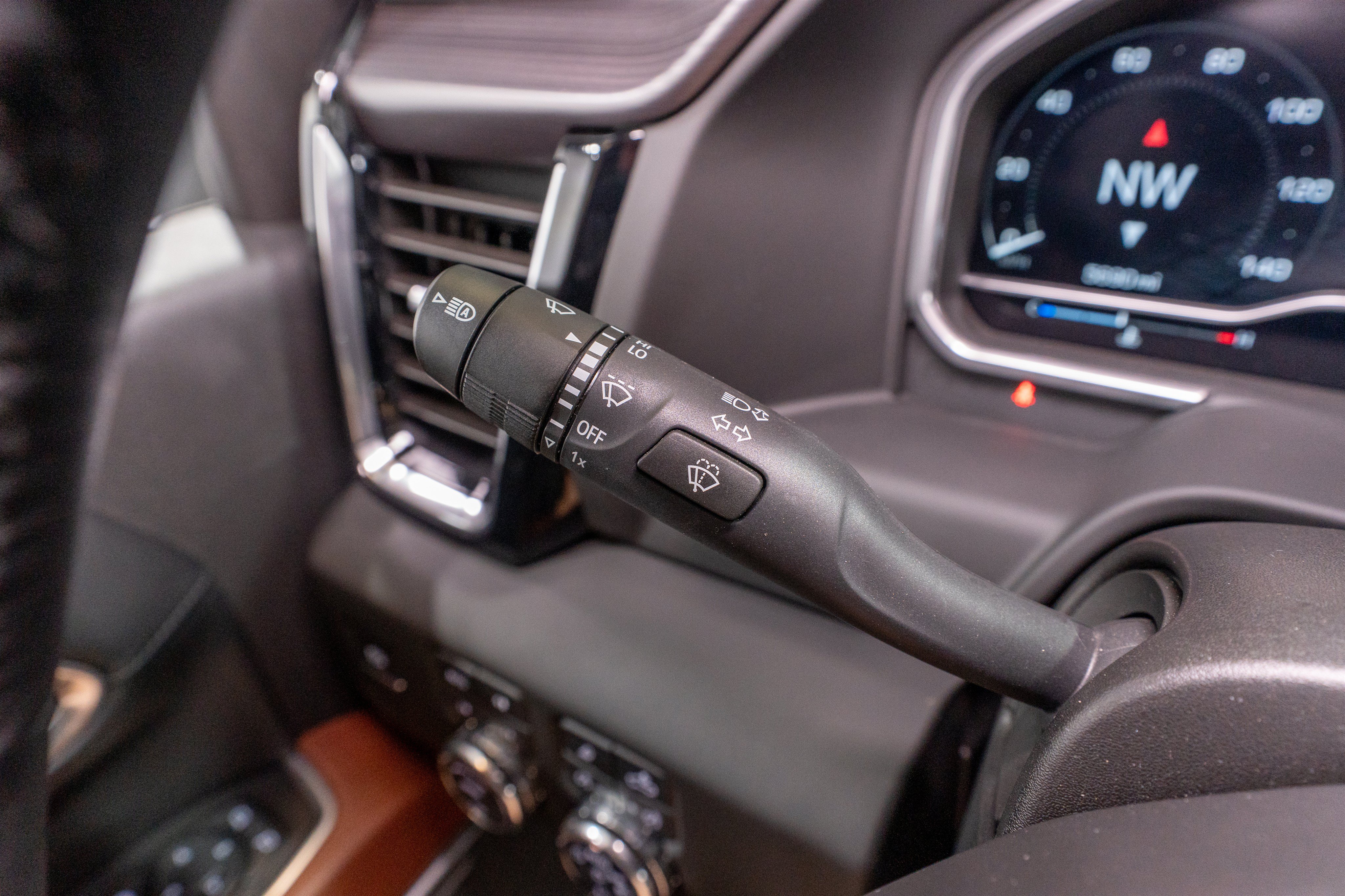 Used 2025 GMC Sierra 2500 Denali Ultimate AWD/4WD image 36