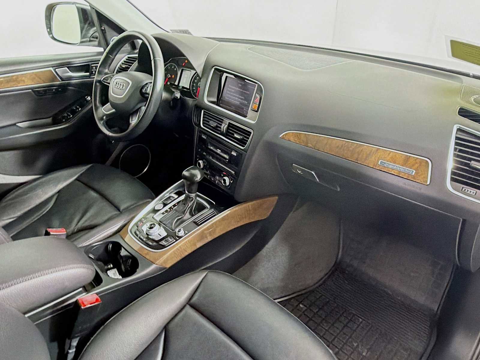 Used 2016 Audi Q5 2.0T Premium Plus w/ Technology Package AWD/4WD image 27
