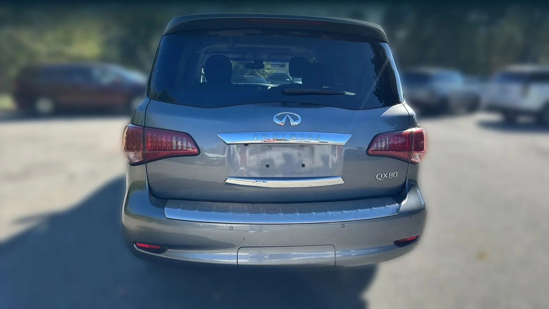 Used 2016 INFINITI QX80 4WD w/ Driver's Assistance Package image 6