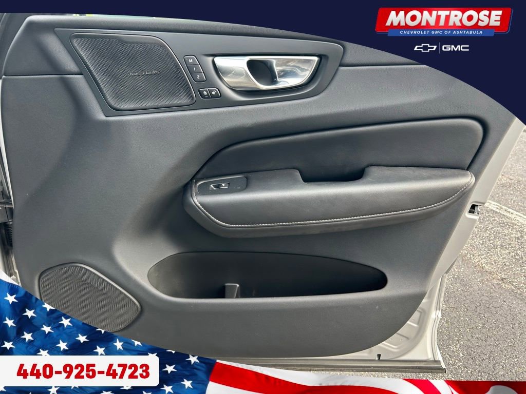 Used 2022 Volvo XC60 B5 Inscription image 30