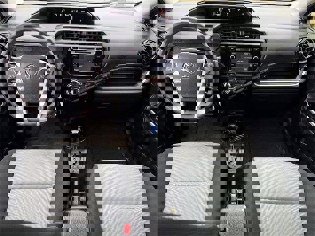 Used 2016 Toyota Prius C Four image 10