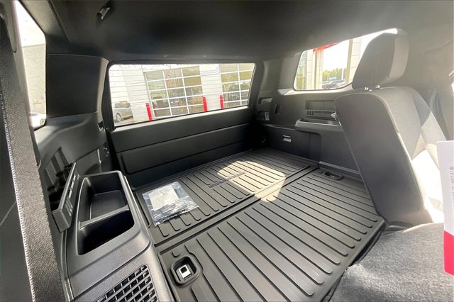 Used 2025 Toyota 4Runner TRD Off-Road image 28
