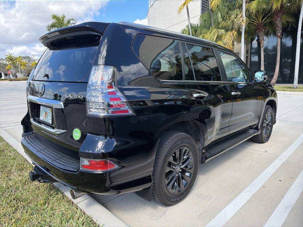 Used 2023 Lexus GX 460 Premium w/ Premium Package image 12