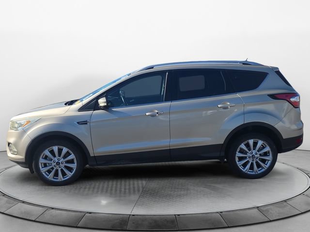 Used 2017 Ford Escape Titanium image 2