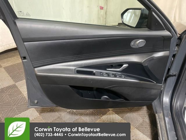 Used 2024 Hyundai Elantra SEL image 10