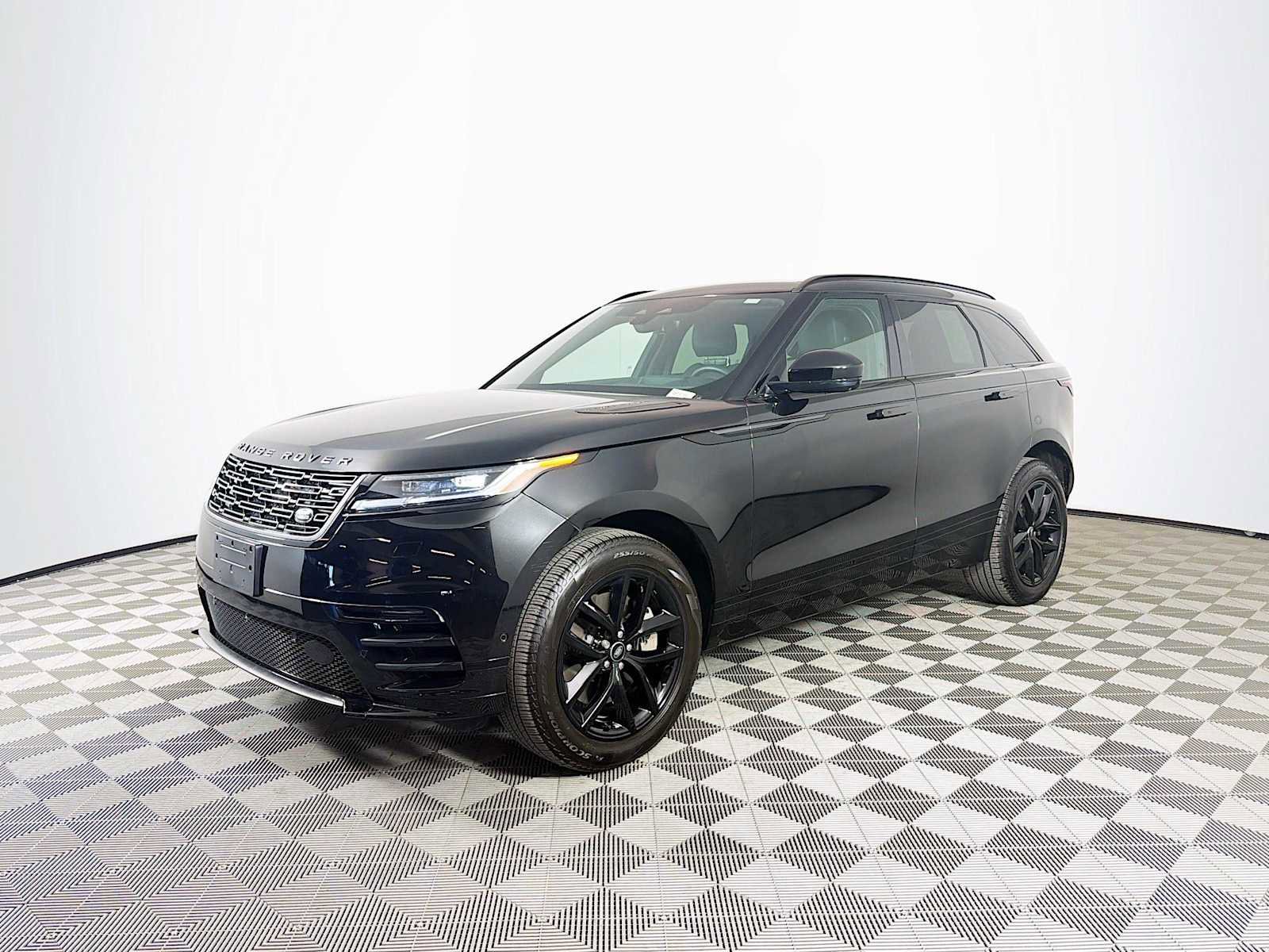 Used 2026 Land Rover Range Rover Velar Dynamic SE