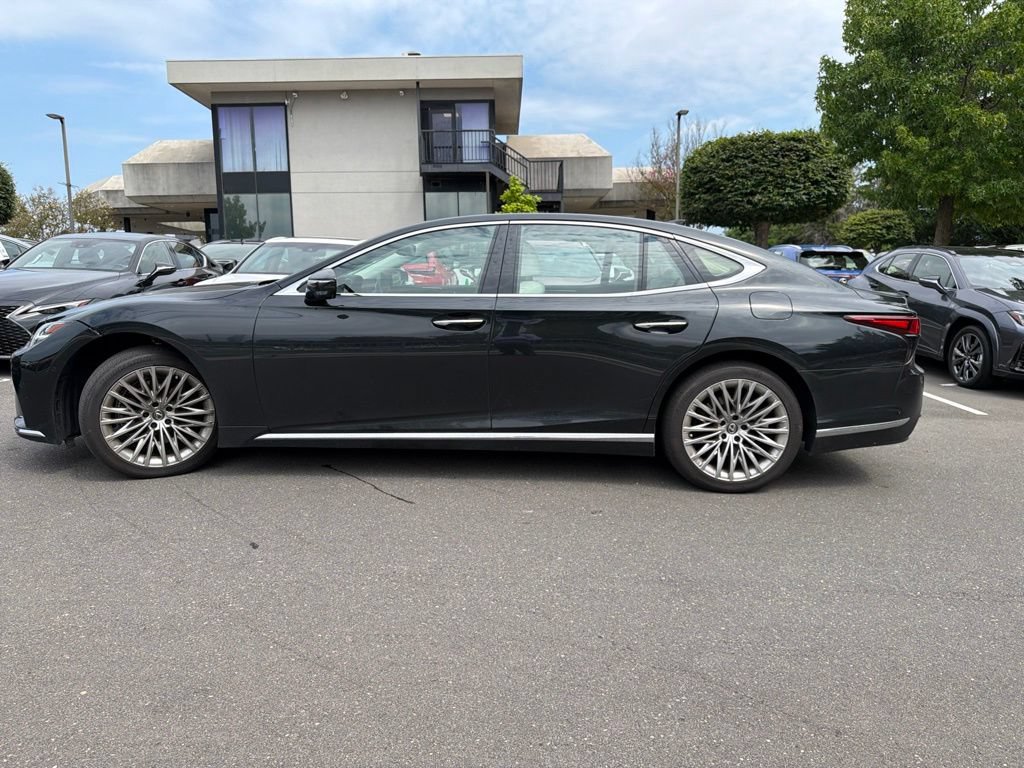 Certified 2024 Lexus LS 500 AWD w/ Interior Upgrade Package image 9