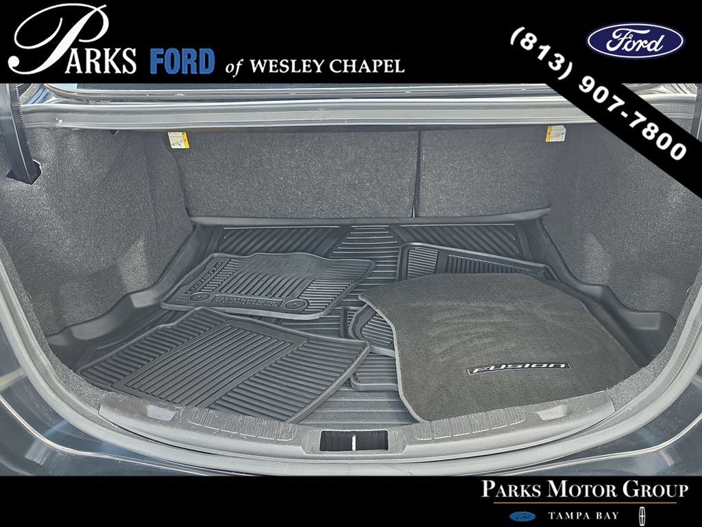 Used 2016 Ford Fusion Titanium FWD image 9