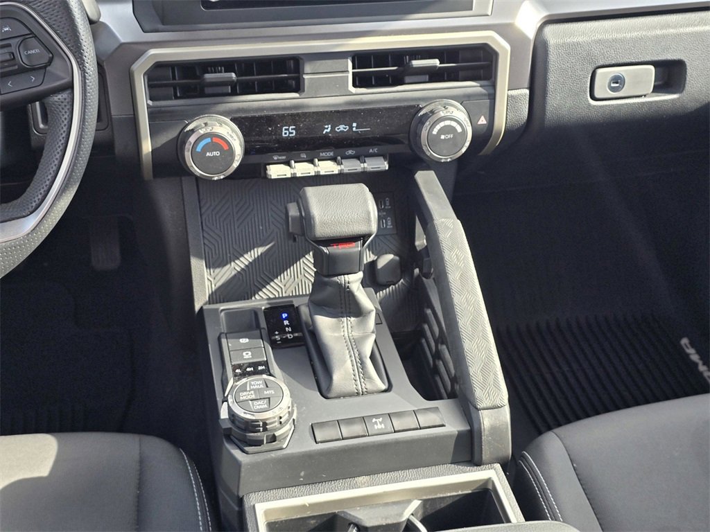 Used 2024 Toyota Tacoma TRD Off-Road image 18