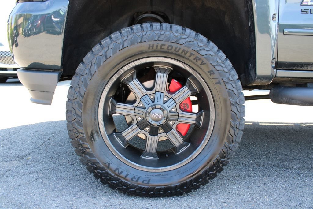 Used 2018 Chevrolet Silverado 1500 LT w/ All Star Edition AWD/4WD image 27