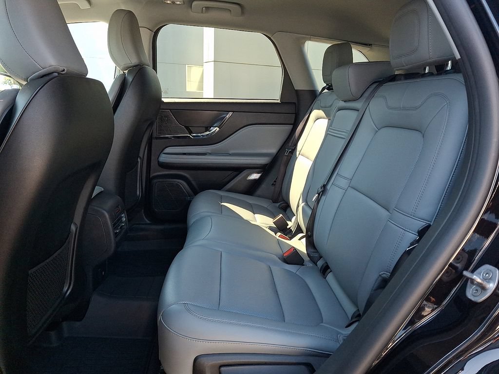 Used 2022 Lincoln Corsair AWD w/ Equipment Group 101A image 14
