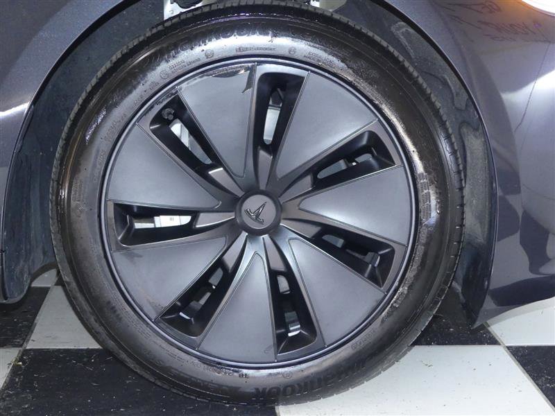 Used 2024 Tesla Model 3 image 31