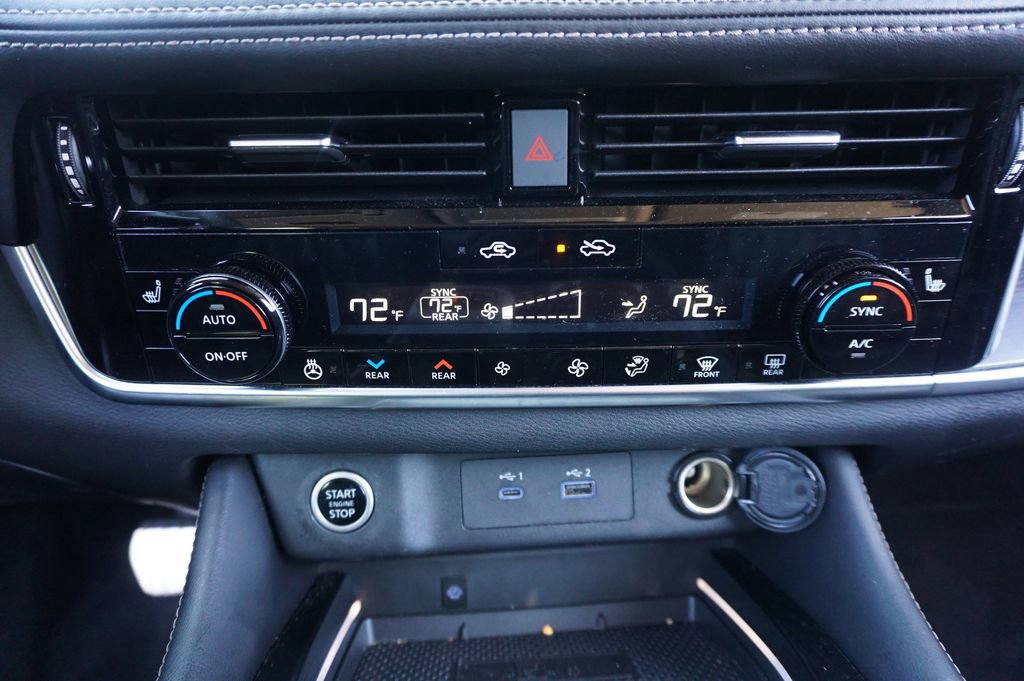 Used 2023 Nissan Rogue Platinum w/ Platinum Premium Package image 12