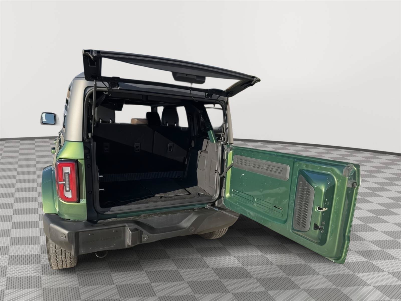 Used 2023 Ford Bronco Outer Banks AWD/4WD image 9