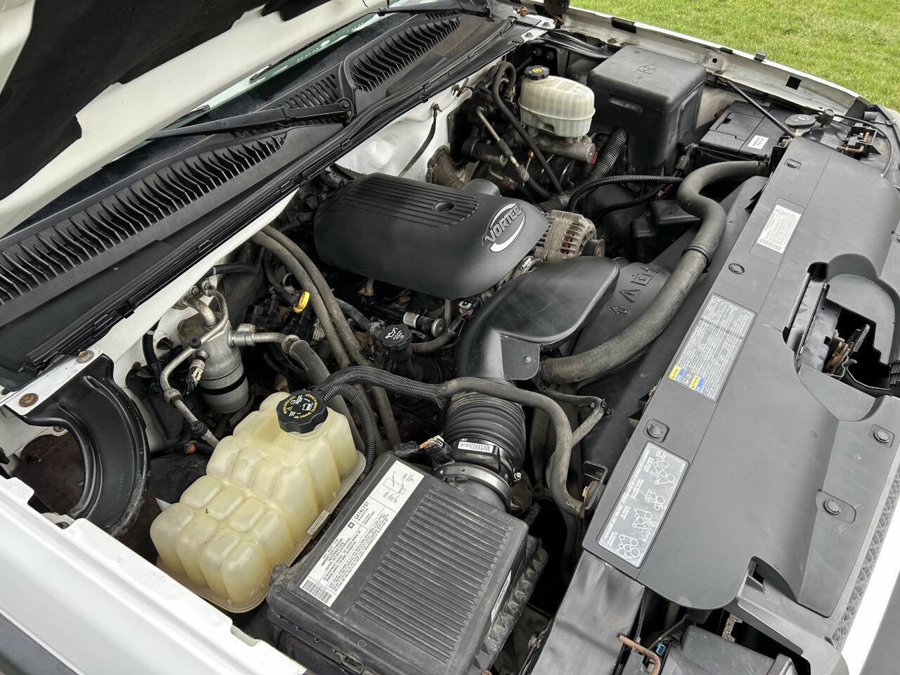 Used 2004 Chevrolet Silverado 3500 2WD Regular Cab image 48