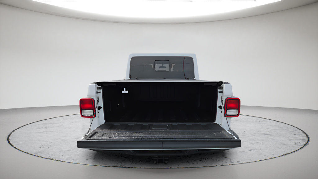 Used 2025 Jeep Gladiator Sport AWD/4WD image 13