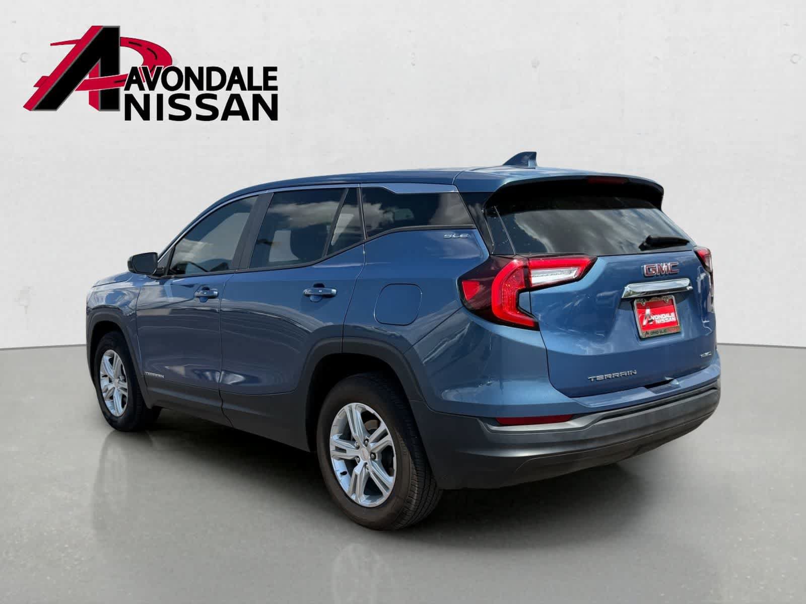 Used 2024 GMC Terrain SLE AWD/4WD image 4