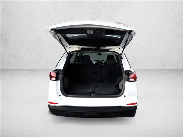 Used 2024 Chevrolet Equinox LS image 7