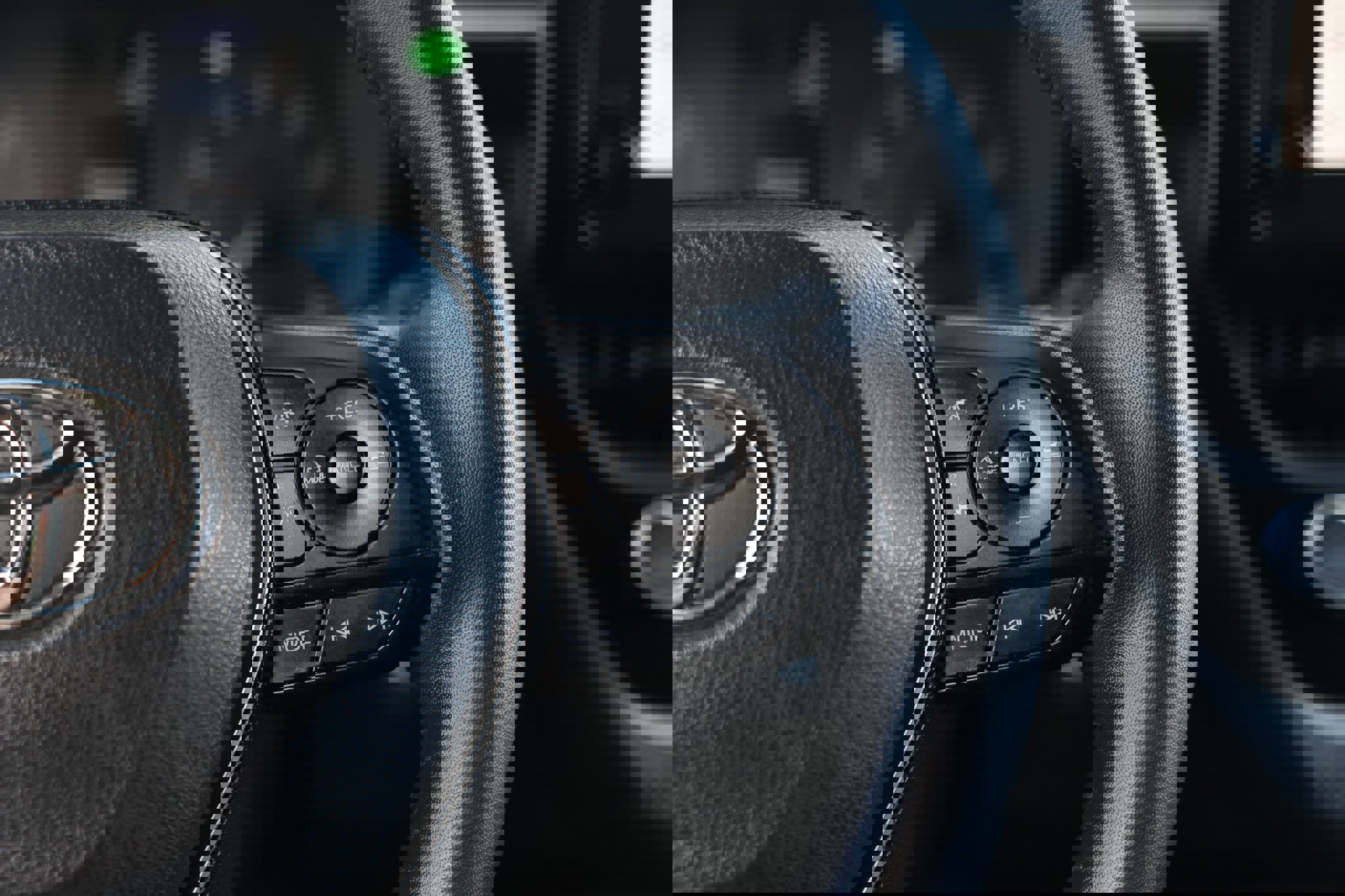 Used 2023 Toyota Corolla SE image 29