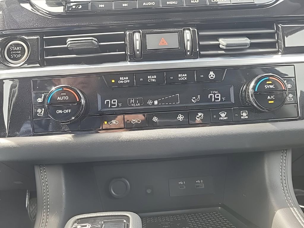 Used 2024 Nissan Pathfinder Platinum image 21