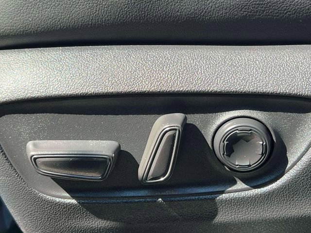 Certified 2025 Toyota Sienna Limited image 20