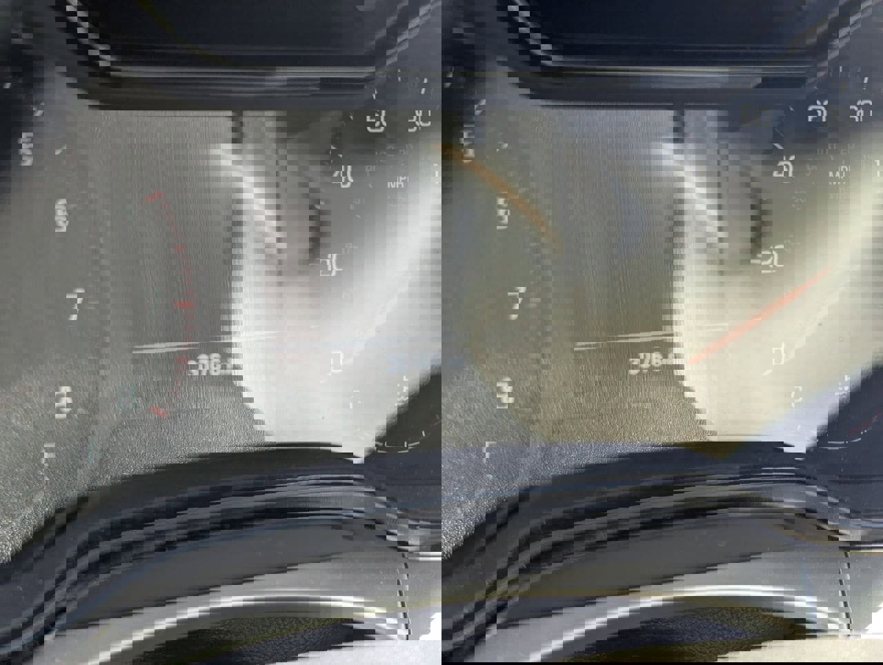 Used 2024 Chevrolet Trax LS w/ LS Convenience Package FWD image 9