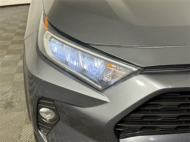 Used 2019 Toyota RAV4 XLE image 3