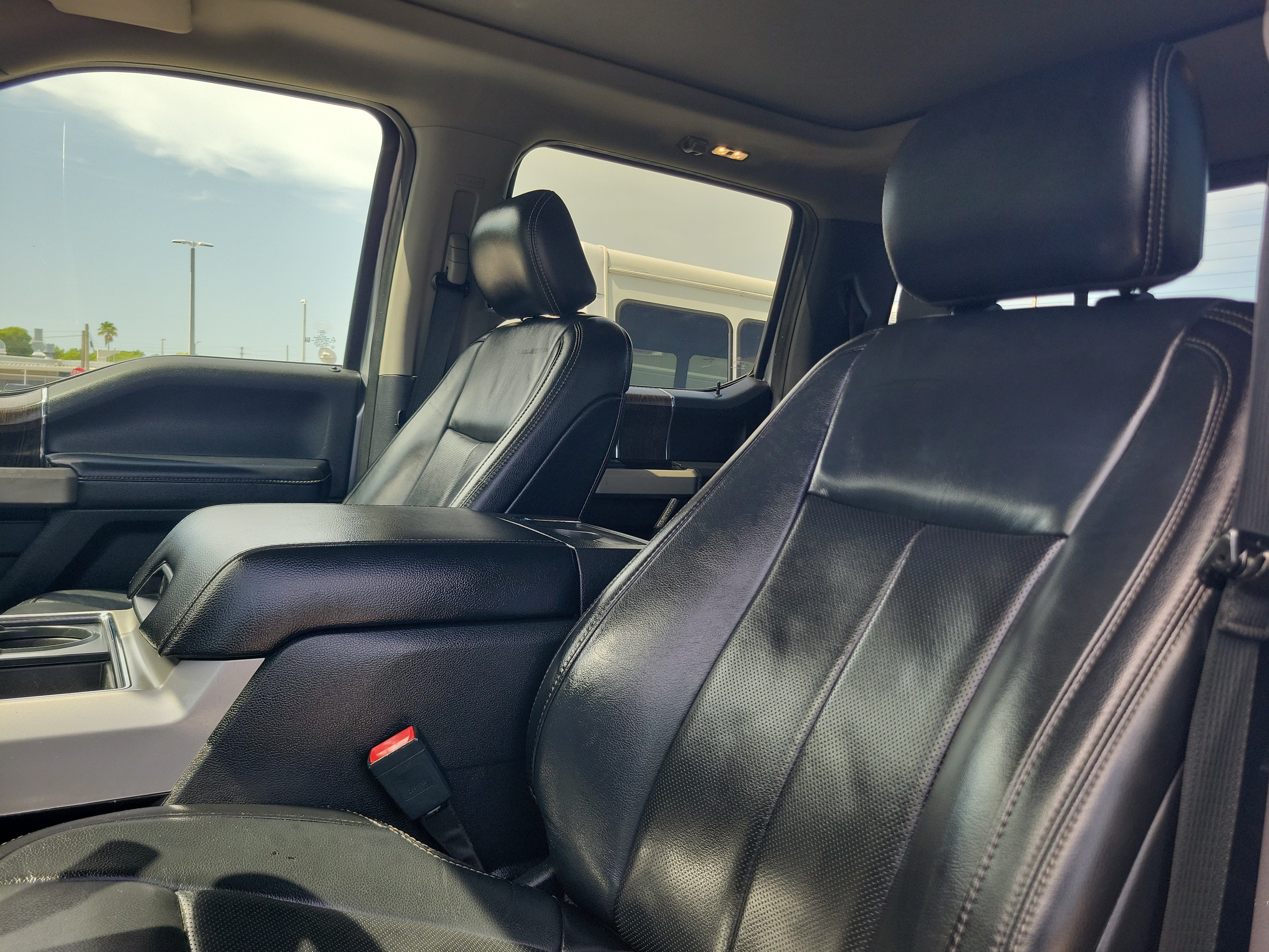 Used 2020 Ford F250 Lariat AWD/4WD image 13