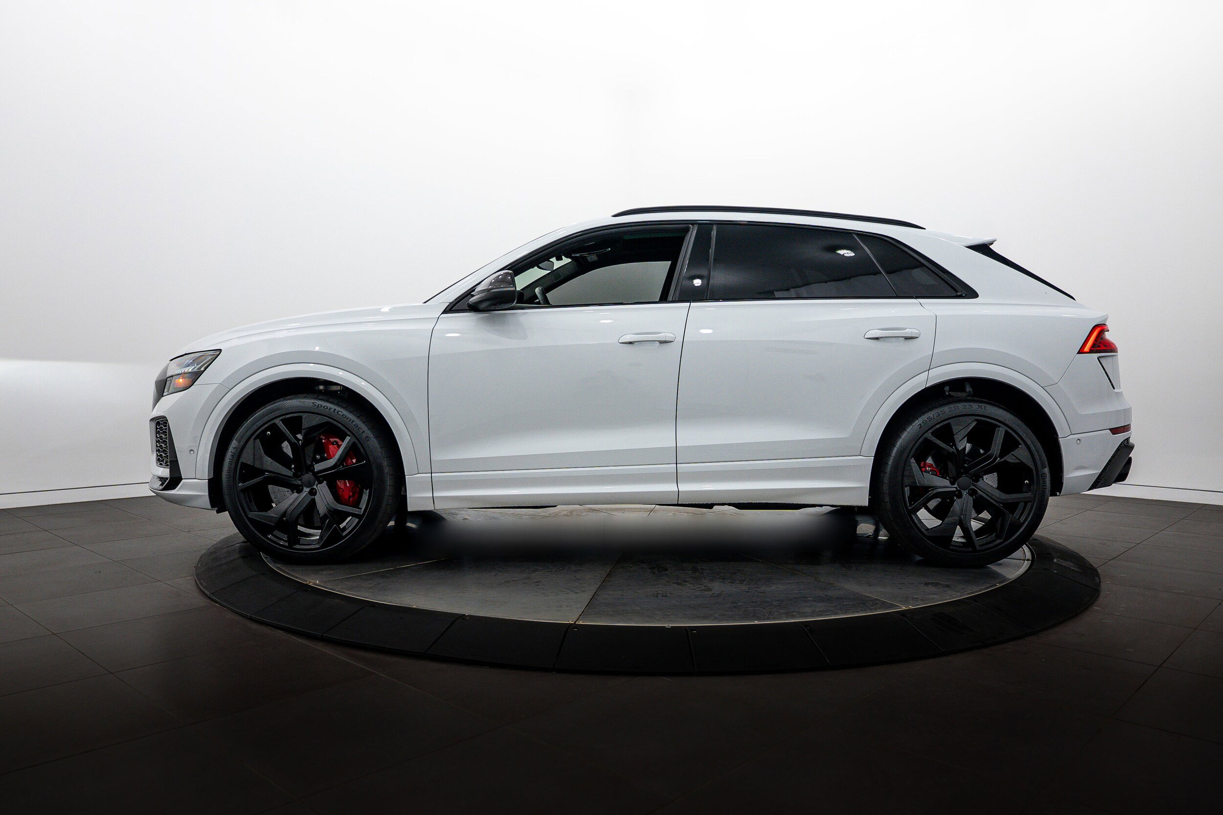 Used 2020 Audi RS Q8 AWD/4WD image 6