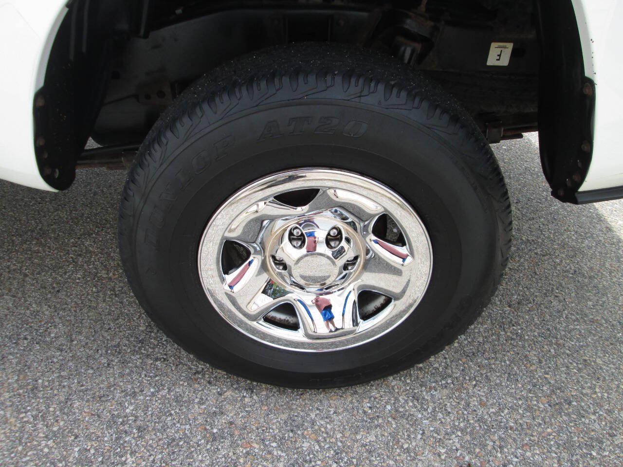 Used 2016 Toyota Tacoma SR5 AWD/4WD image 11
