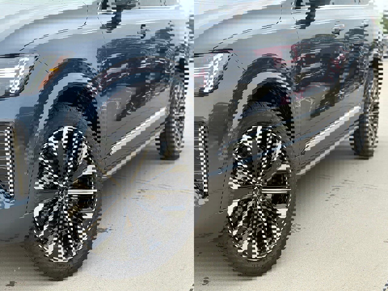 New 2026 Volvo XC90 B6 Ultra image 8