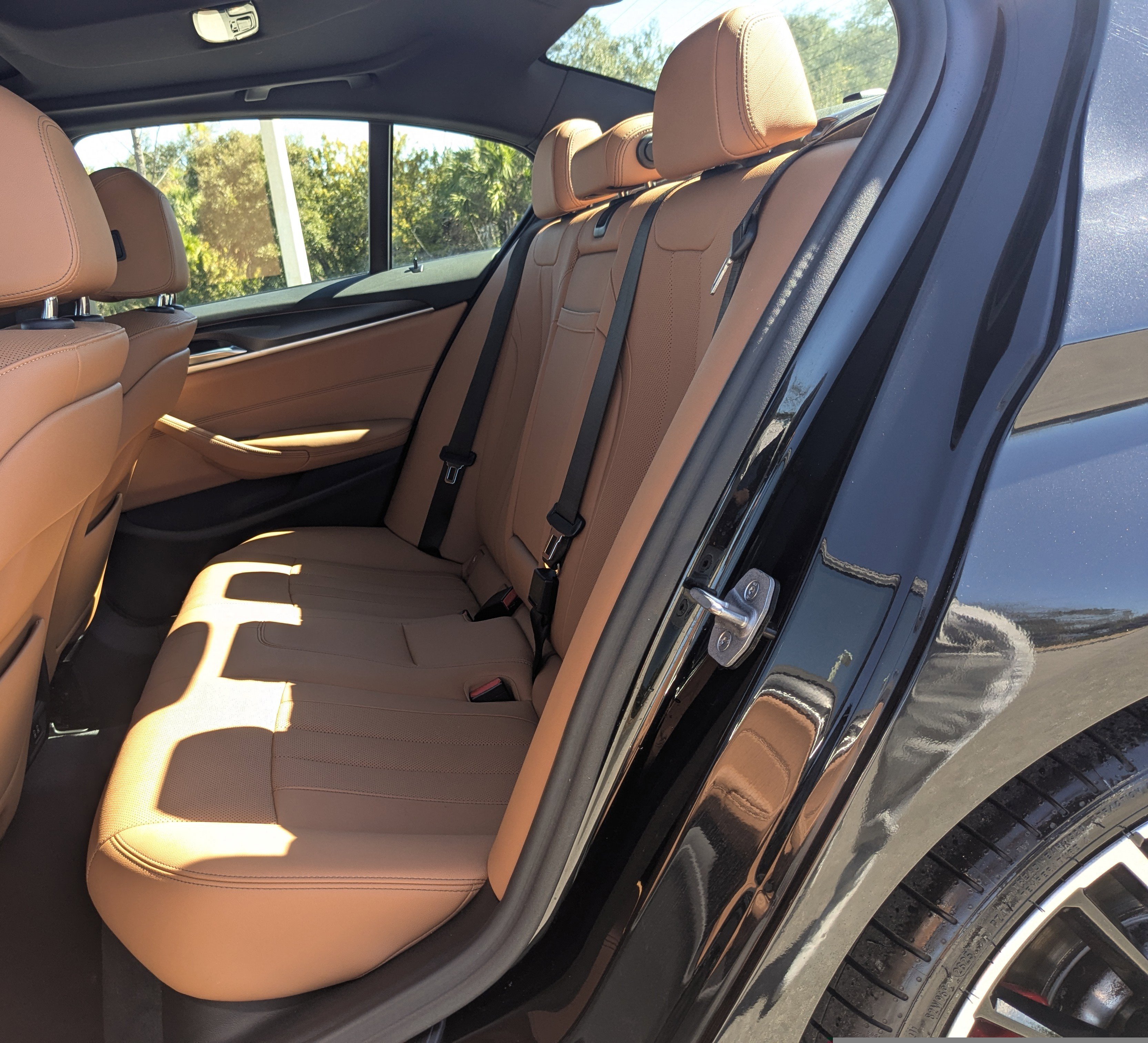 Used 2023 BMW 530i w/ M Sport Package image 13