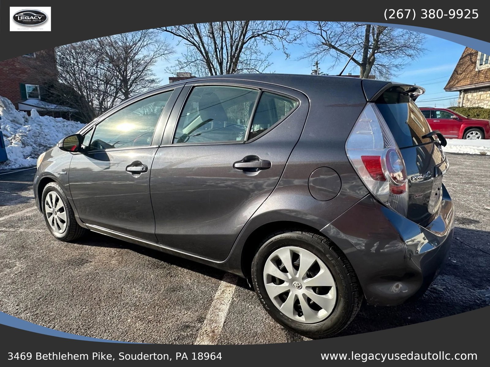 Used 2014 Toyota Prius C Two image 6
