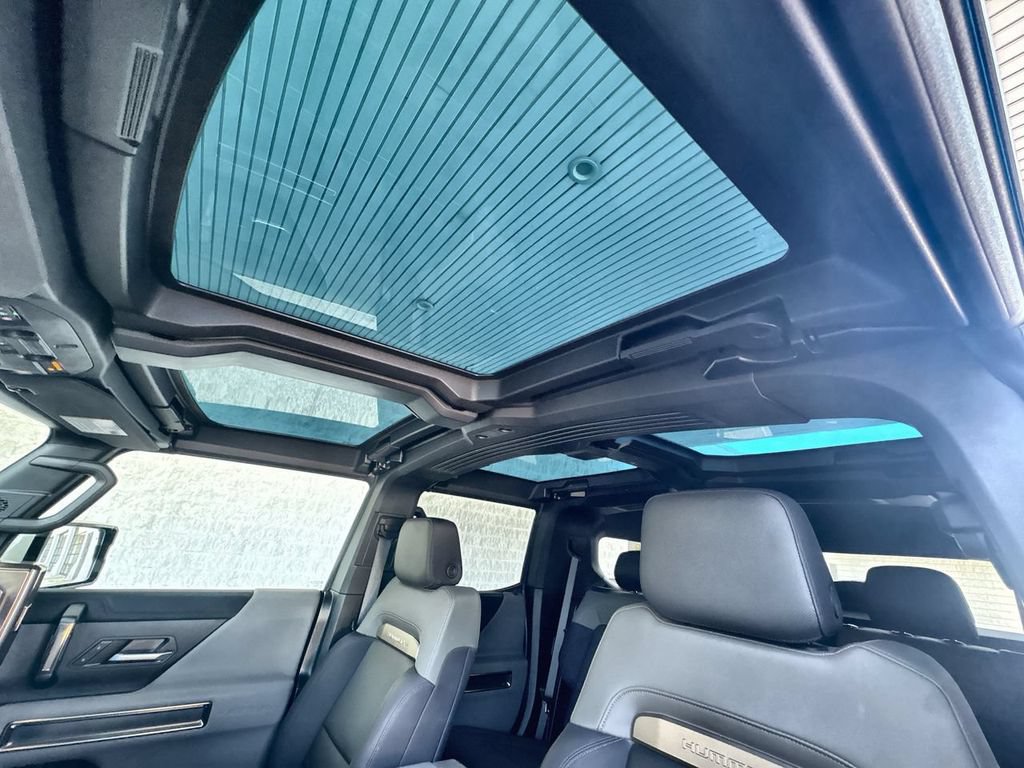 Certified 2025 GMC Hummer EV 2X AWD/4WD image 19