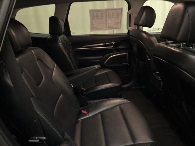 Certified 2024 Kia Telluride S FWD image 9