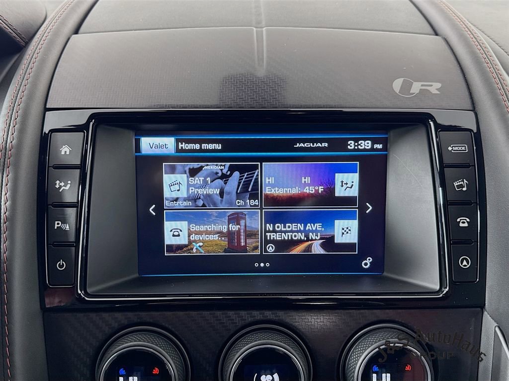 Used 2016 Jaguar F-TYPE R image 17