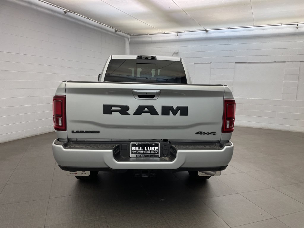 New 2026 RAM 2500 Laramie AWD/4WD image 4