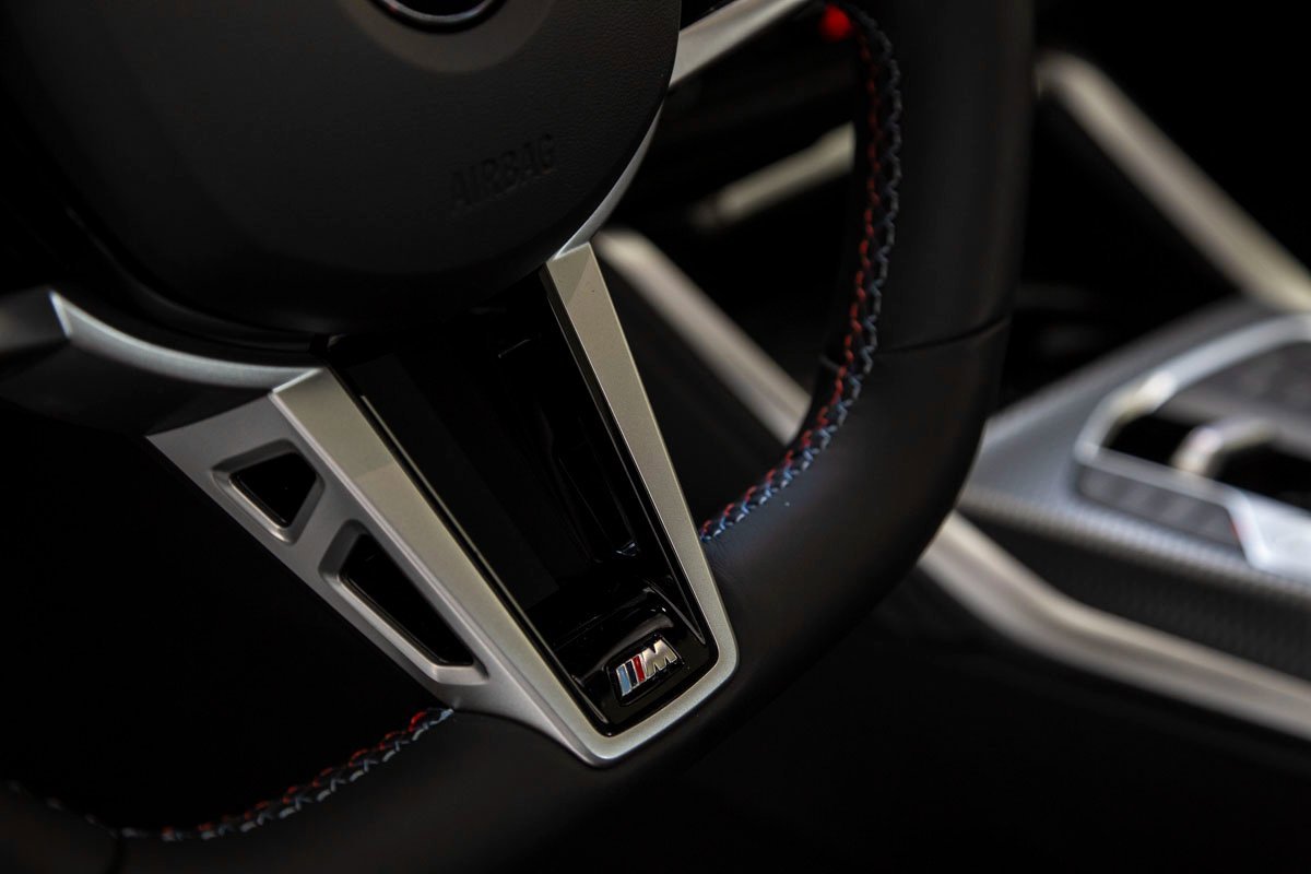 Used 2025 BMW M440i Coupe w/ Premium Package image 18