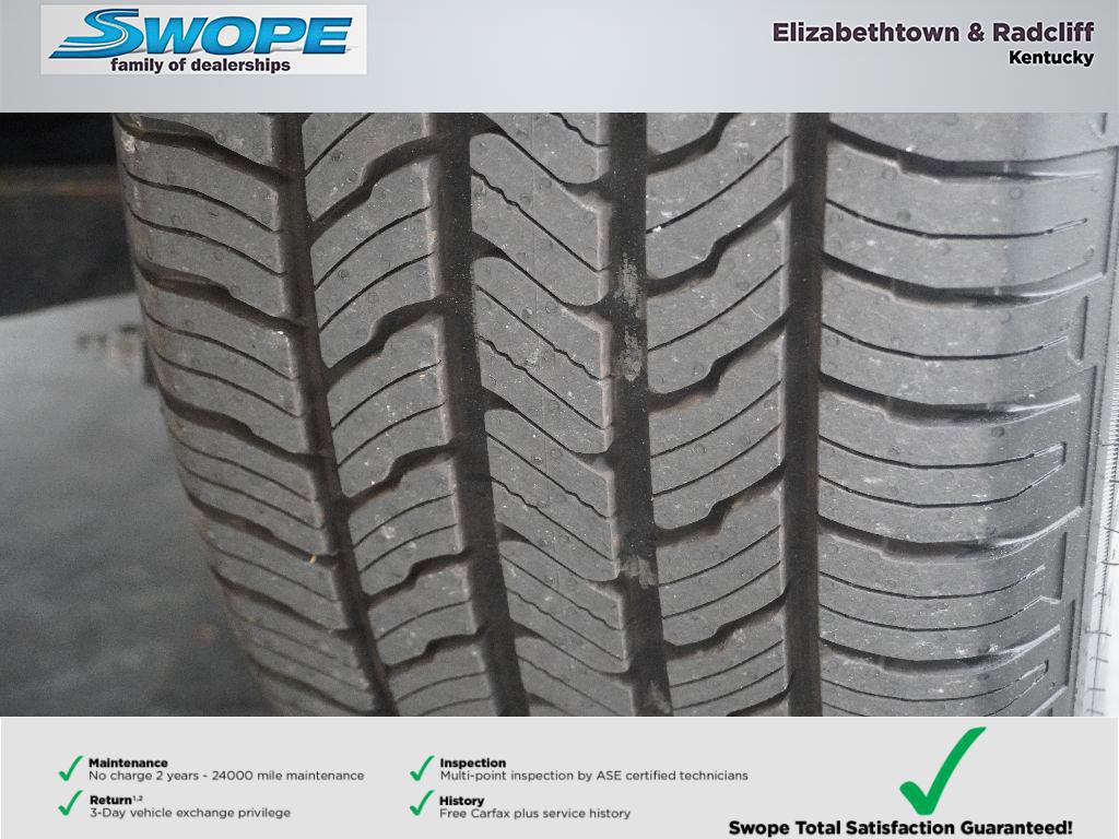 Used 2016 Ford Explorer XLT w/ Equipment Group 202A AWD/4WD image 31