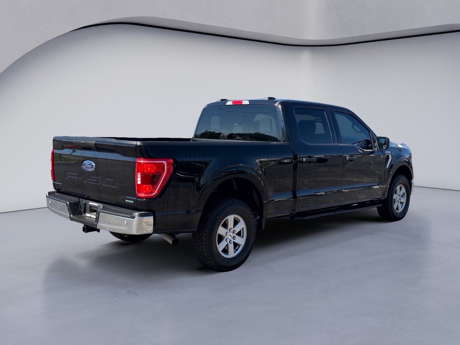 Used 2023 Ford F150 XLT w/ Equipment Group 301A Mid AWD/4WD image 5