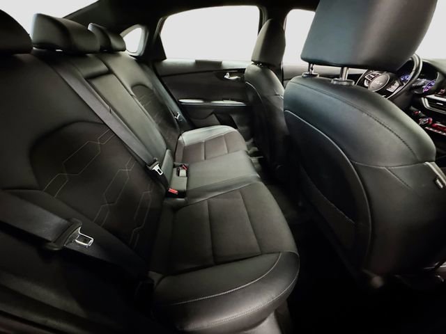 Used 2023 Kia Forte GT-Line image 29