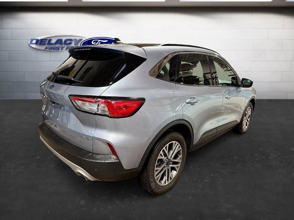 Used 2022 Ford Escape SEL image 4