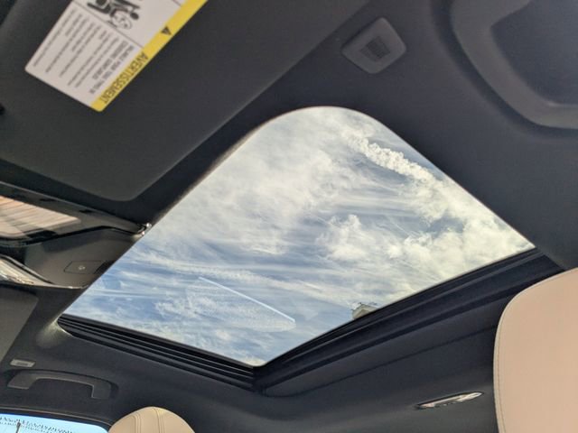 New 2026 BMW 330i Sedan w/ Convenience Package image 21