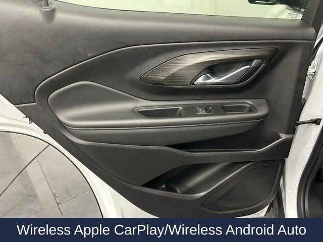 Used 2024 GMC Terrain SLE image 22