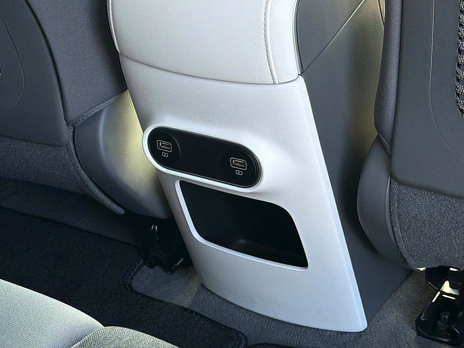 Used 2023 Hyundai Ioniq 5 SE image 24