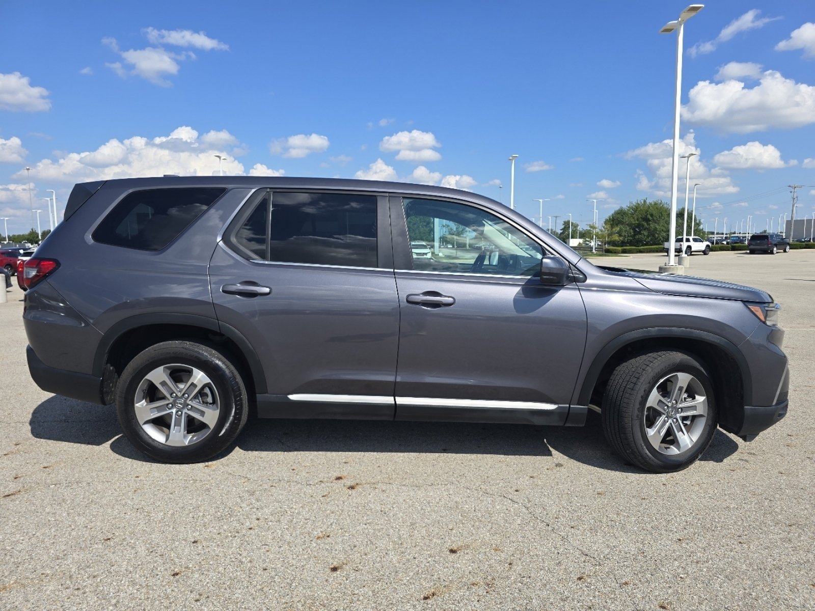 Used 2025 Honda Pilot EX-L image 17
