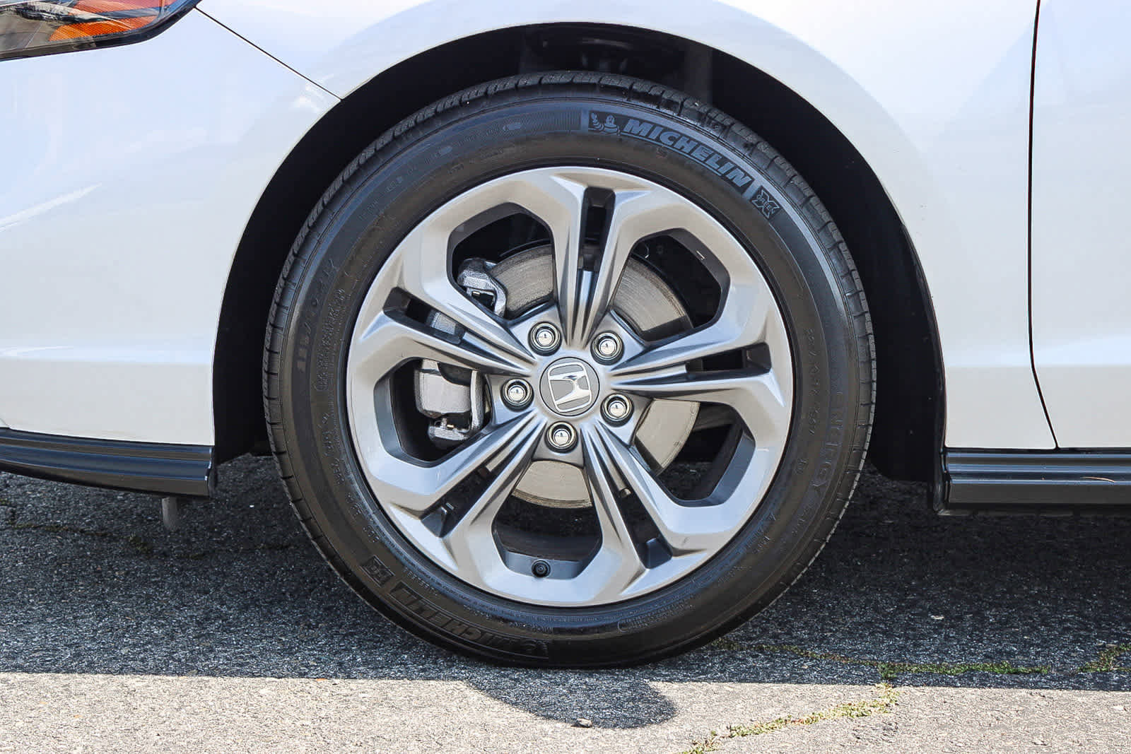 Certified 2024 Honda Accord EX image 9